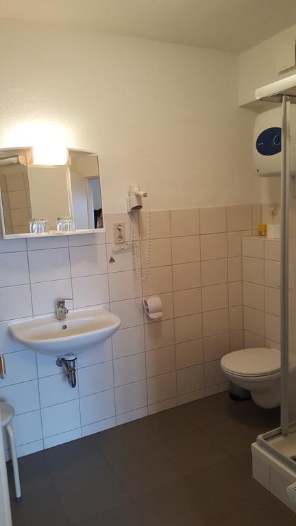 Hôtel Tivoli à Zerbst Extérieur photo